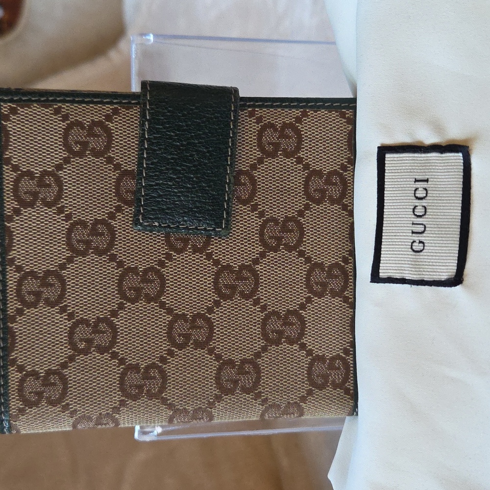 Gucci Beige and Brown GG Monogram Wallet - Picture 2 of 6